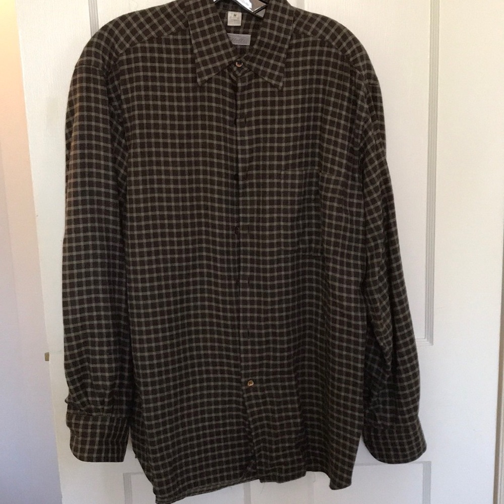 Brown and green plaid cotton shirt. Loose fit
